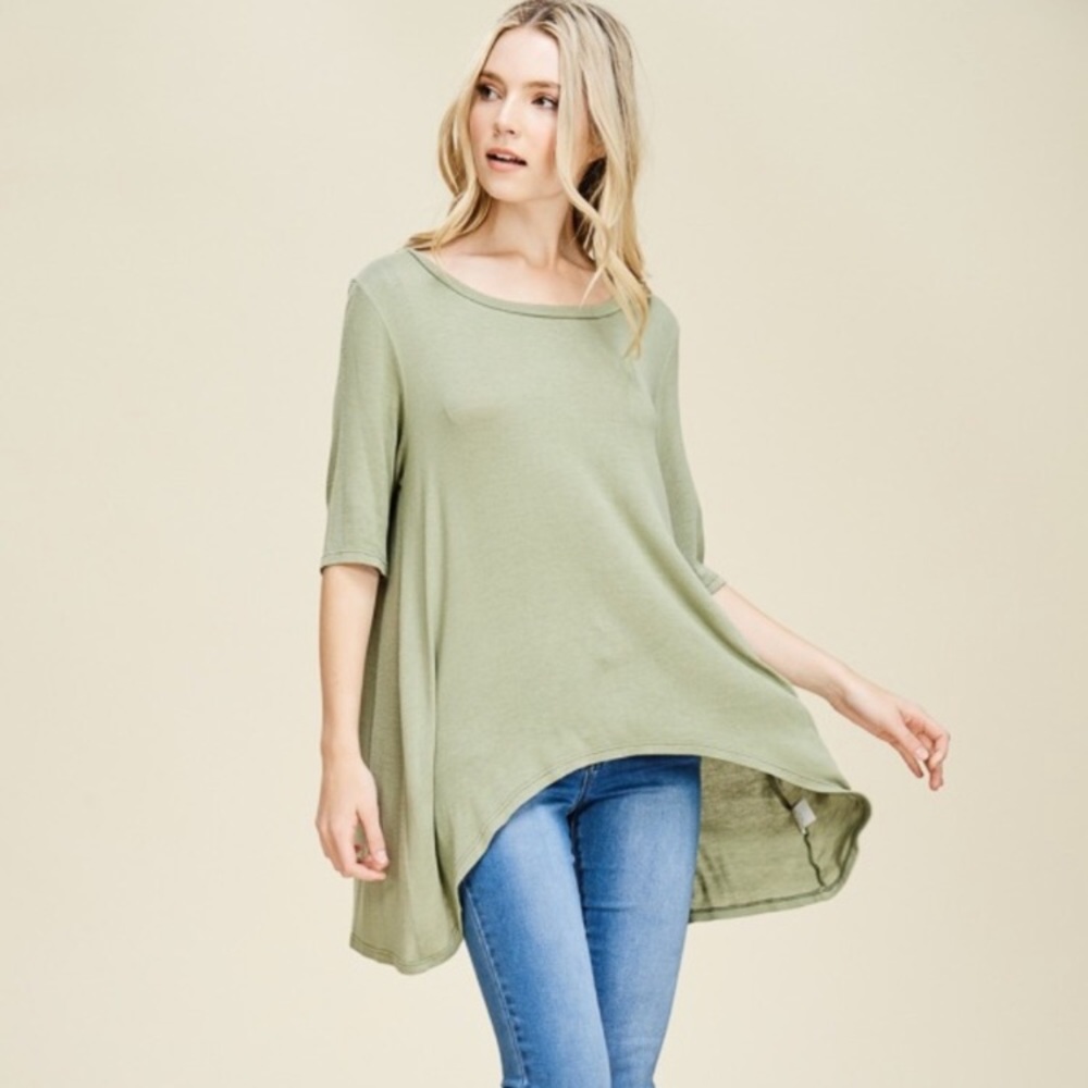 Janet slit back top
